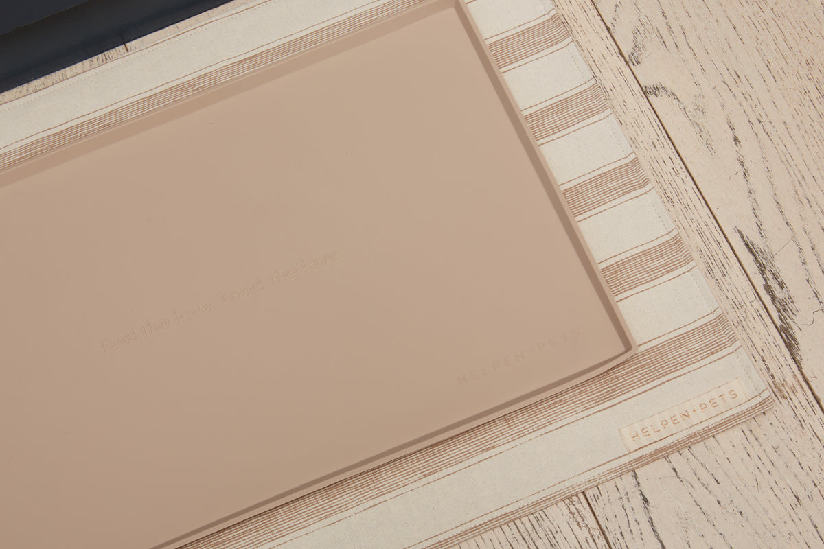 Large LINE Feeding Mat | Helpen Pets